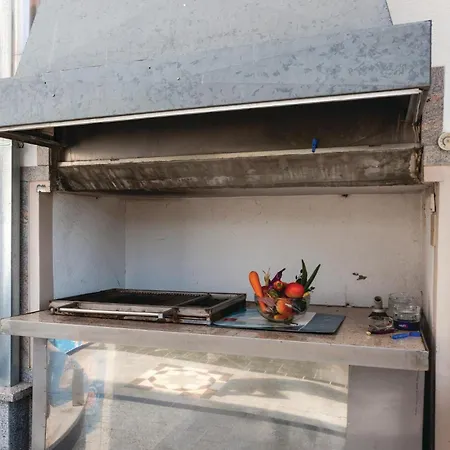 Apartment One-bedroom In Okrug Gornji Trogir