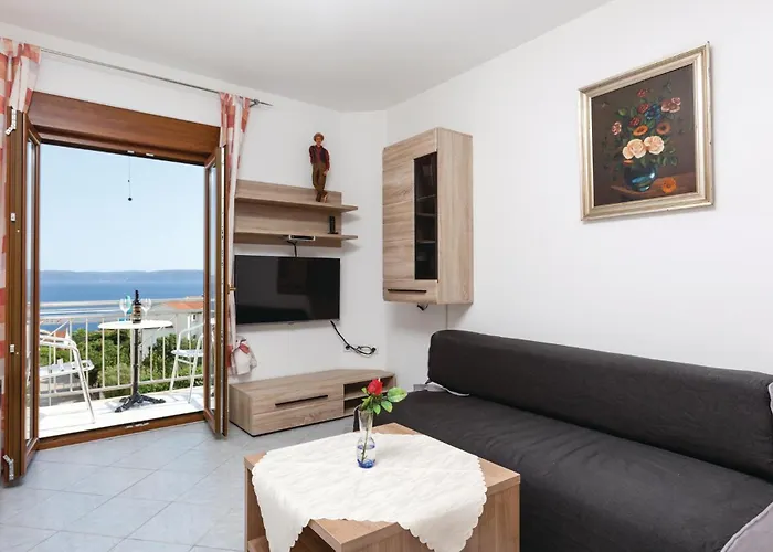 One-bedroom In Okrug Gornji *