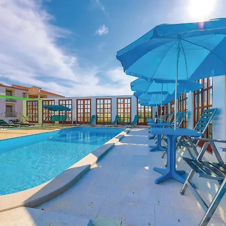 Apartment One-bedroom In Okrug Gornji Trogir