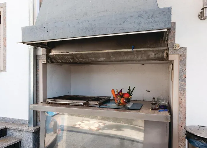 公寓 One-bedroom In Okrug Gornji 特罗吉尔