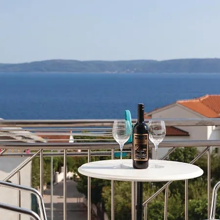 Appartement One-bedroom In Okrug Gornji